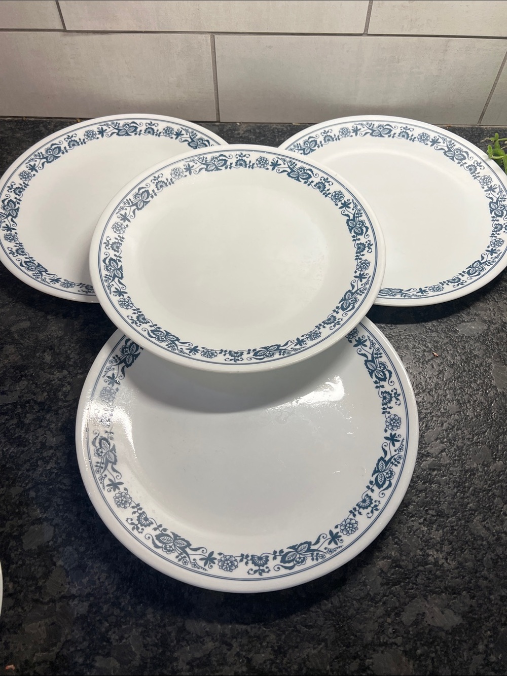 Set of 4 Corelle Blue Onion or Old Town Blue Dinner Plates - like new